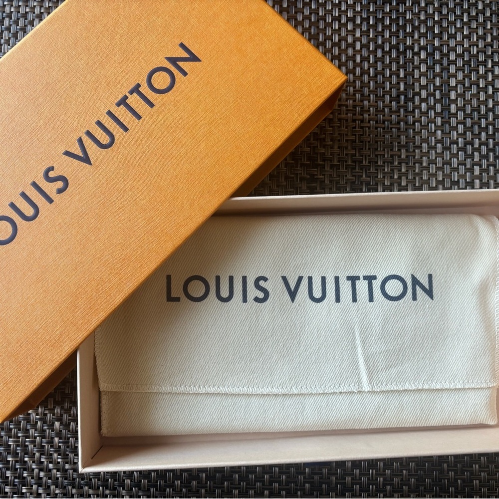 Louis Vuitton Slim Purse